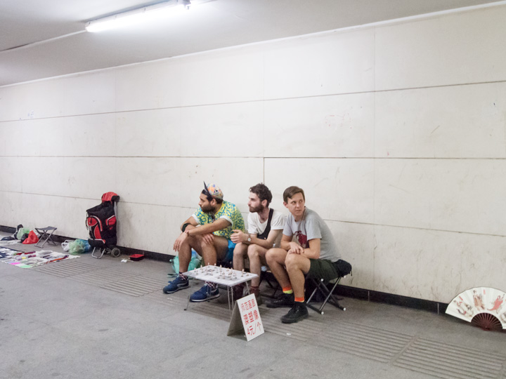 NormalGallery_AustralianStatues_Stalls_Beijing_14