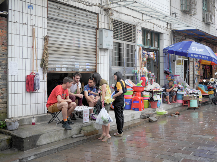 NormalGallery_AustralianStatues_Stalls_Zhangjiajie_02